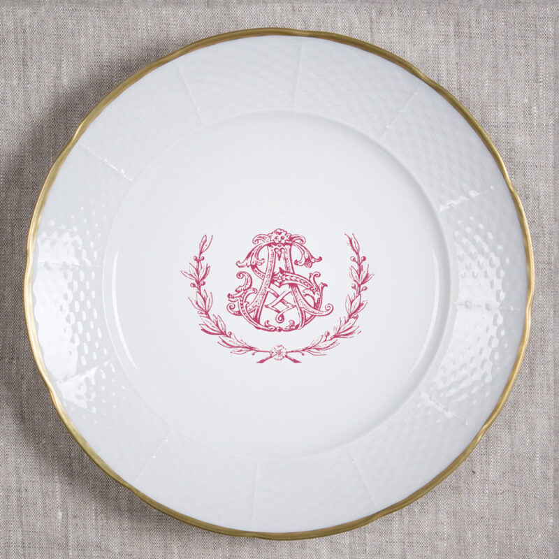 weave-dinner-plate-gold-rim-raspberry-0417